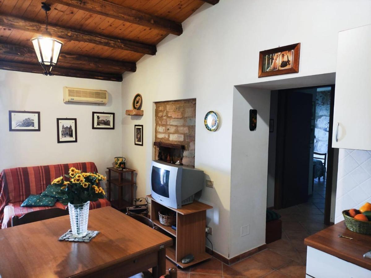 A Casa Di Peppino Villa Greco Tindari Bagian luar foto