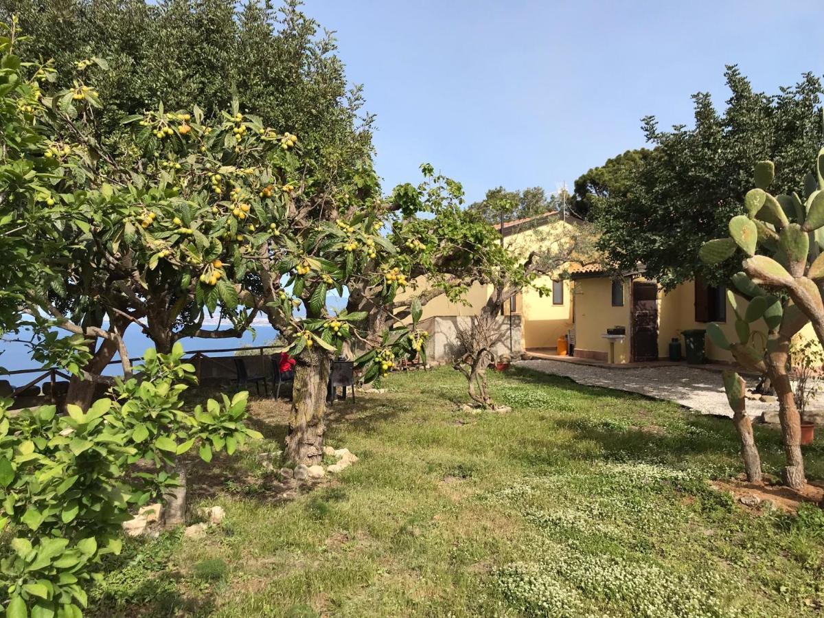 A Casa Di Peppino Villa Greco Tindari Bagian luar foto