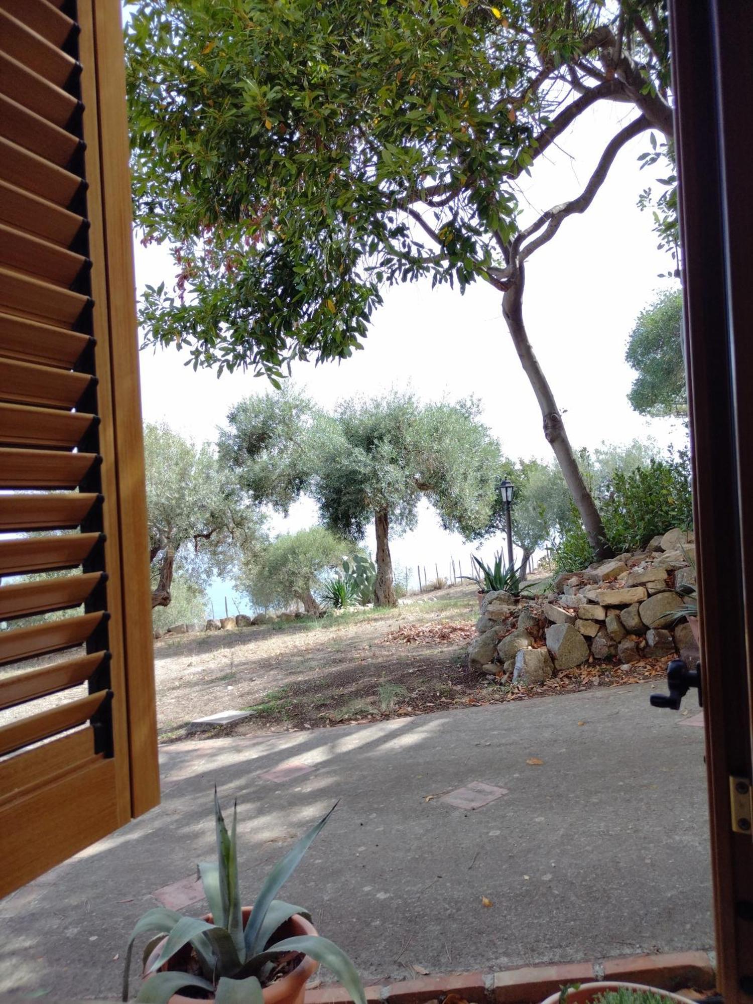 A Casa Di Peppino Villa Greco Tindari Bagian luar foto